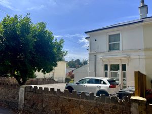 Photo 7- click for photo gallery